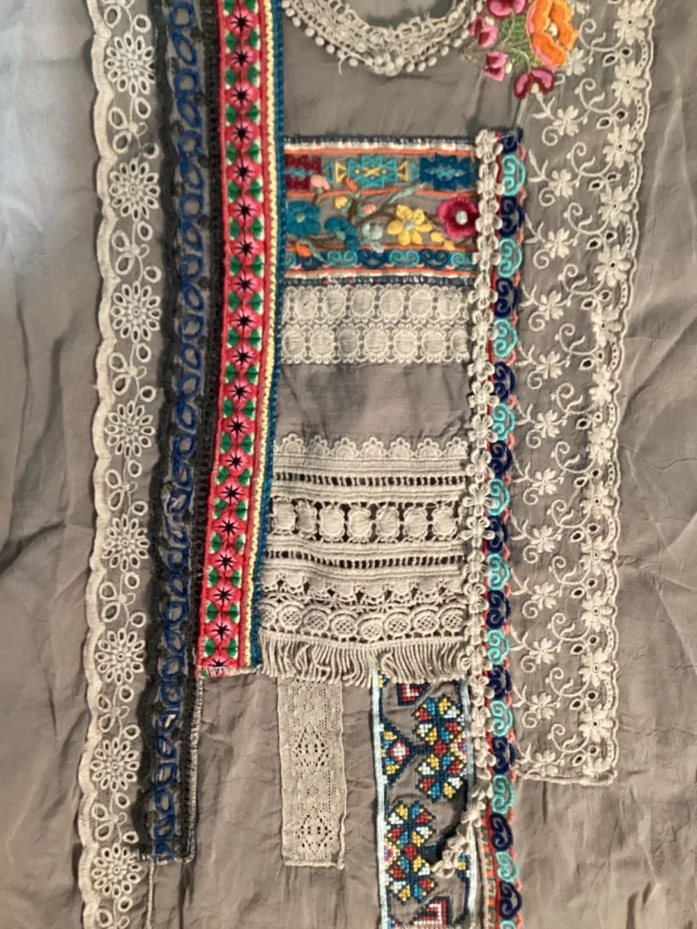 Johnny Was Boho Embroidered Tunic Top Gray Multicolor Rayon Size M - Picture 7 of 12